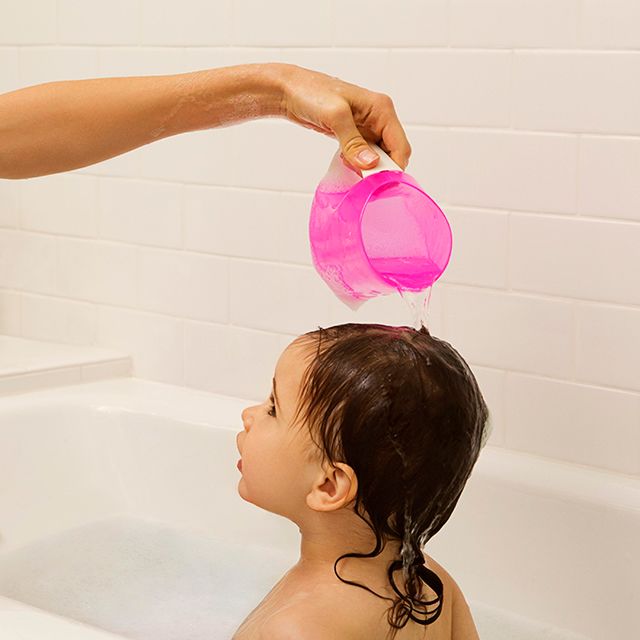 Кувшин для мытья малыша от Munchkin розовый