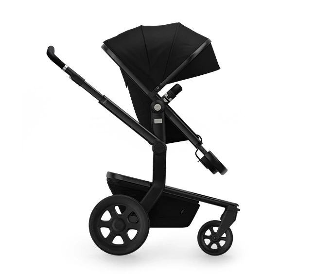Универсальная детская коляска 2 в 1 премиум-класса Joolz Day³ из коллекции Quadro в стильном черном цвете Nero