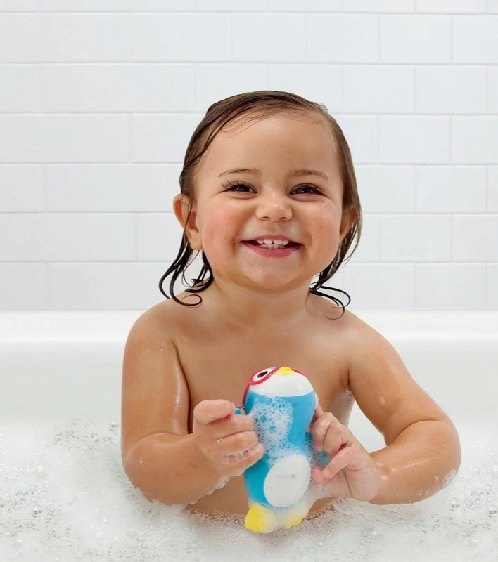 Заводная развивающая игрушка для ванныпингвин пловецот Munchkin  подходит для малышей от 9 месяцев!