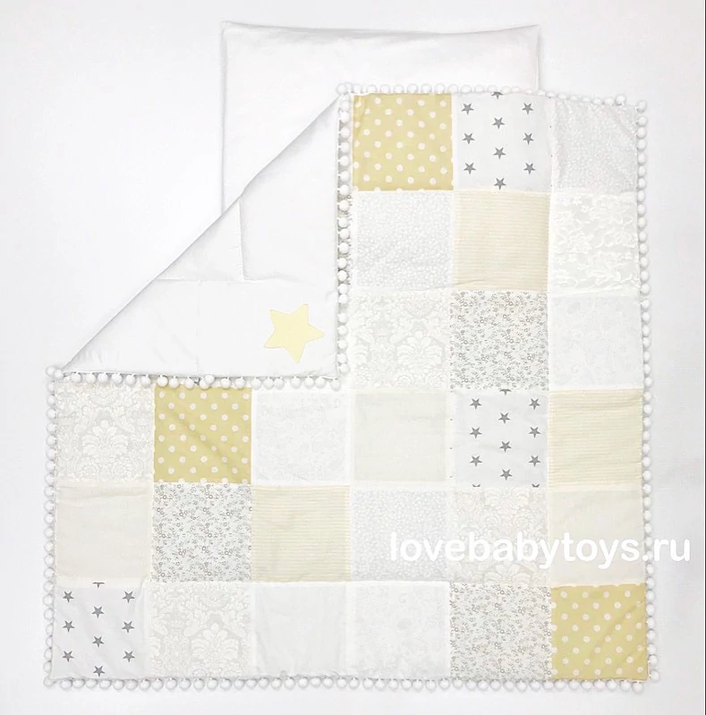 Детское лоскутное одеяло для новорожденных из коллекции Белая сказка размером 108 х 108 см от LoveBabyToys