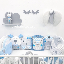 Комплект сказочных  бортиков-подушек (высоких бамперов)  в кроватку Новорожденному "Мой Принц" состоит из 9 предметов.